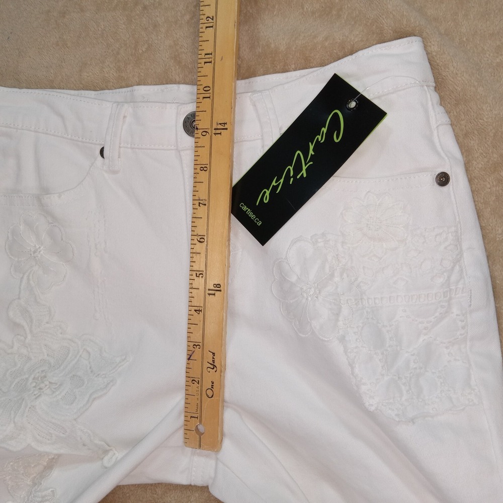 Cartise NWT Women's Enbroidered Stretch Jeans Size 4 White - Picture 7 of 15